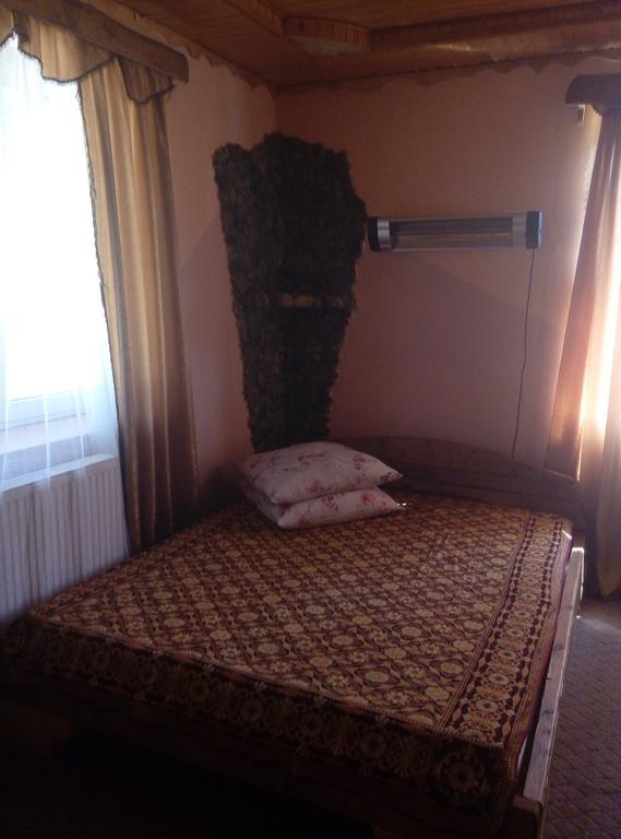 Schedryk Hotel Mykulychyn Ngoại thất bức ảnh